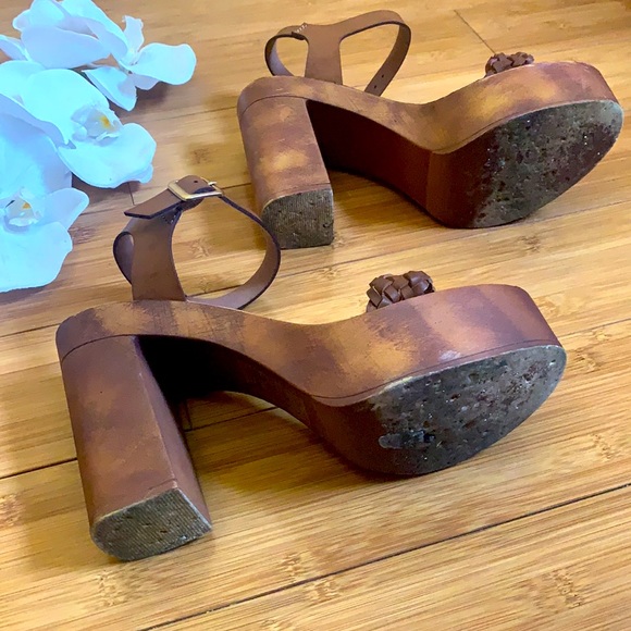 Yoki Strappy Platform Heel - Picture 3 of 5